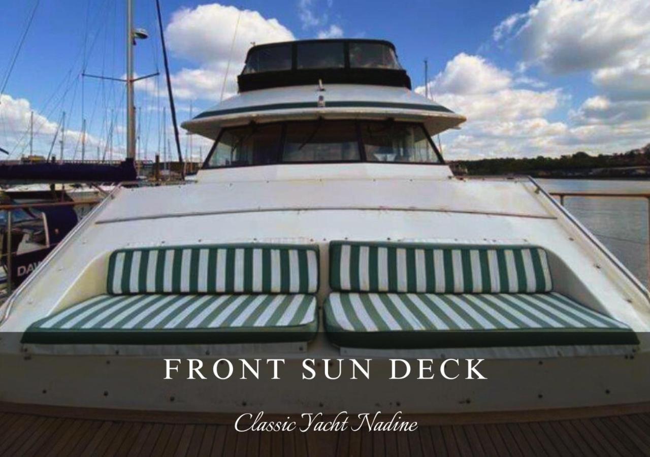 Classic Yacht Nadine In Poole Harbour, Dorset, With A Hot Tub Jacuzzi Kültér fotó